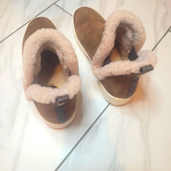 Micheal kors boots - Picture 1 of 3